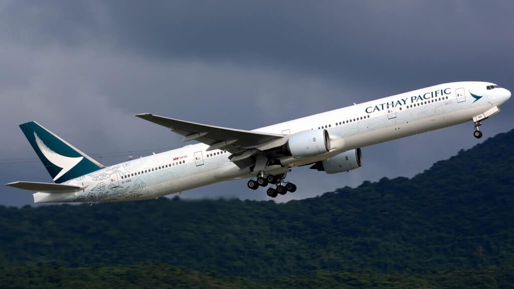 JC Wings 1:200 Cathay Pacific Boeing B777-300 'The Spirit of Hong Kong ...