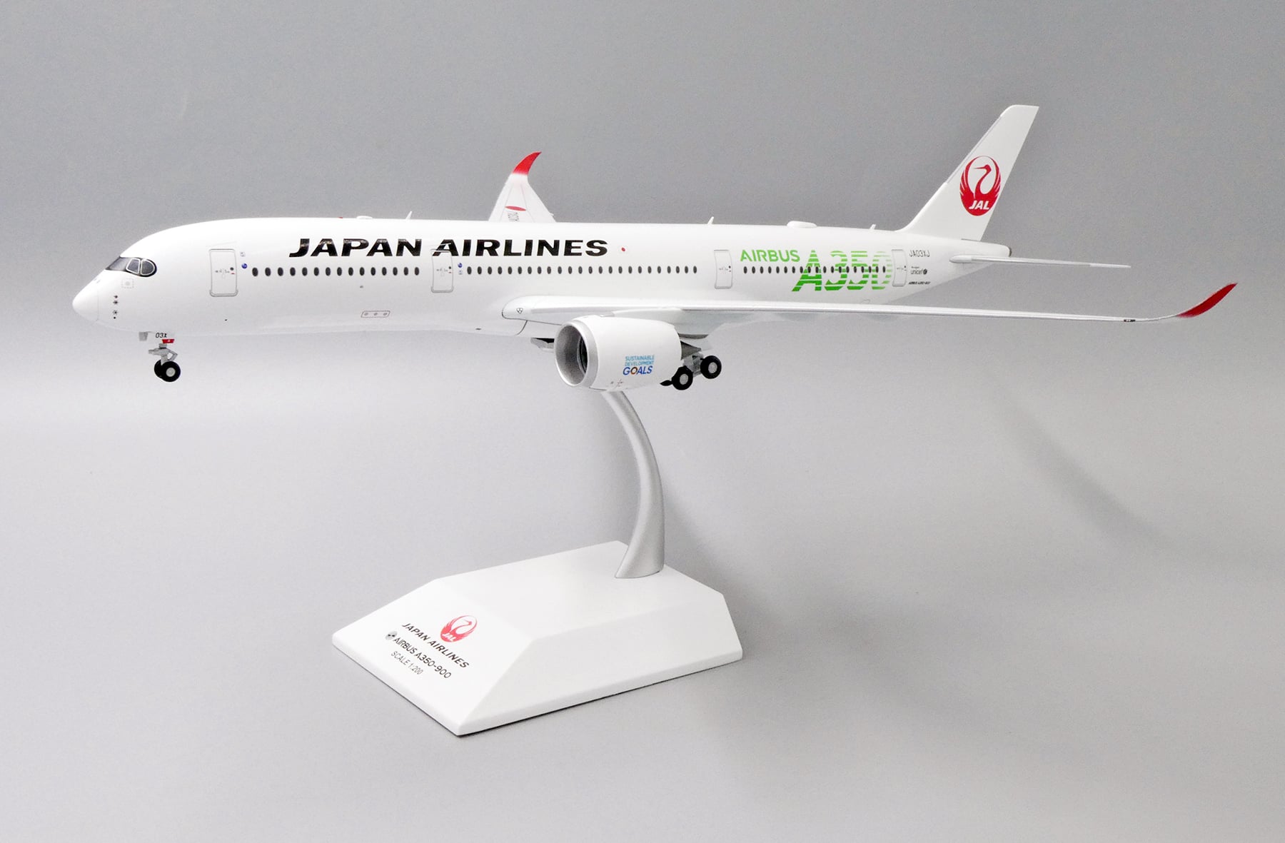 JC Wings 1:200 JAL Japan Airlines Airbus A350-900 XWB 'Green 