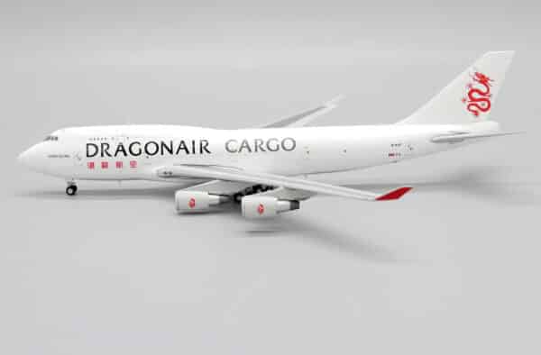 JC Wings 1:400 Dragonair Cargo Boeing B747-400(BCF) 'Flaps Up' B-KAF (EW4744010) - Image 2