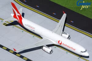Gemini Jets 1:200 Qantas Freight (Express Freighters) Airbus A321-200(P2F) "Australia Post" VH-ULD (G2QFA940)