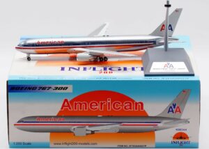 InFlight 200 1:200 American Airlines Boeing B767-300(ER) N363AA (IF763AA0421P)