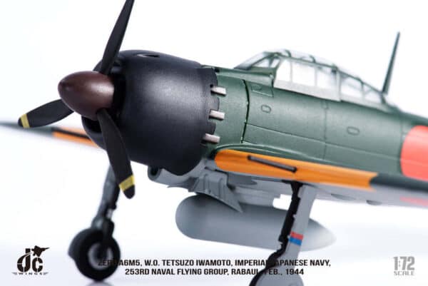 JC Wings Military 1:72 Imperial Japanese Navy Air Service (IJNAS) Mitsubishi A6M5 Zero Model 52 'W.O. Tetsuzo Iwamoto' 53-104 (JCW-72-ZERO-001) - Image 4