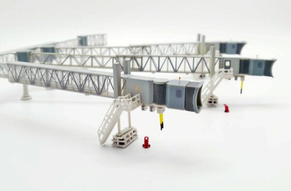 JC Wings Airport 1:200 Aircraft Passenger Aerobridge 'A380 Type - Transparent' (LH2277) - Image 3