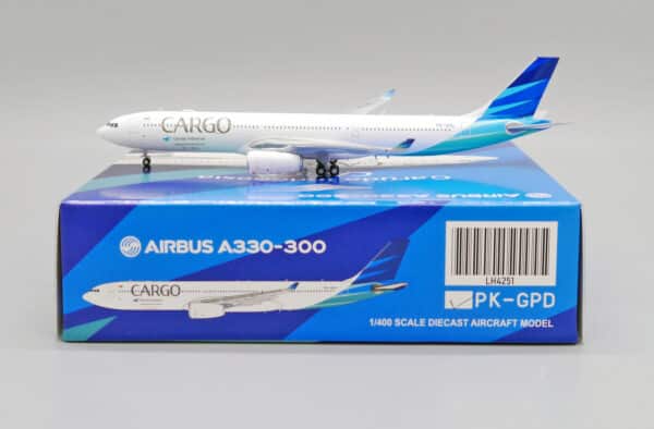 JC Wings 1:400 Garuda Indonesia Airbus A330-300 Preighter PK-GPD (LH4251)