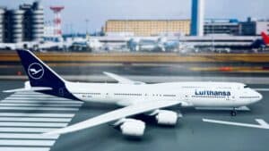 Phoenix Models 1:400 Lufthansa Boeing B747-8i "Brandenburg" D-ABYA (PH04495)