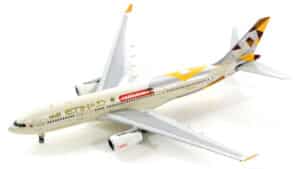 Phoenix Models 1:400 Etihad Airways Airbus A330-200 "Tmall - Happy Global Shopping" A6-EYD (PH11448)