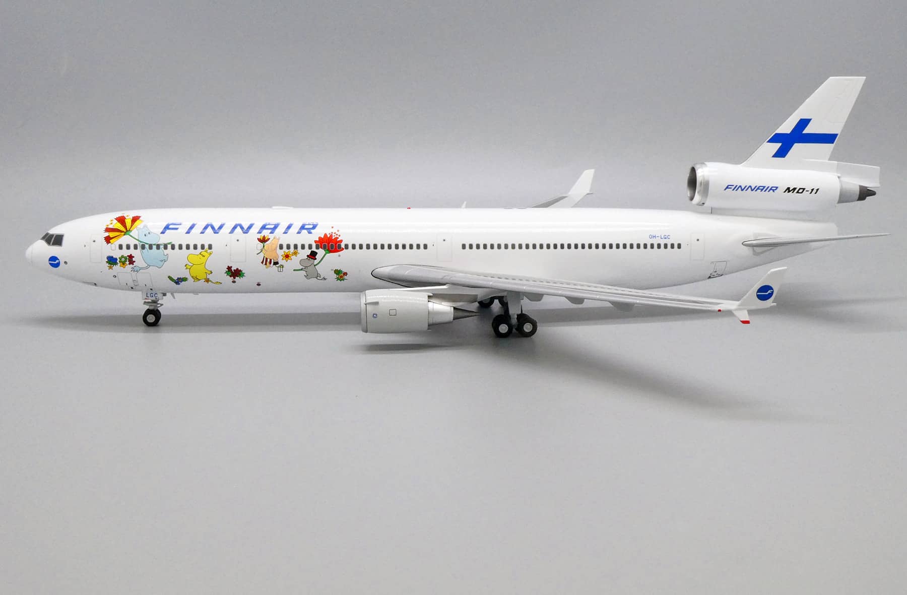 1/400 MOOMIN DM-11 FINNAIR ムーミン MD-11 フィンエアー｜航空機