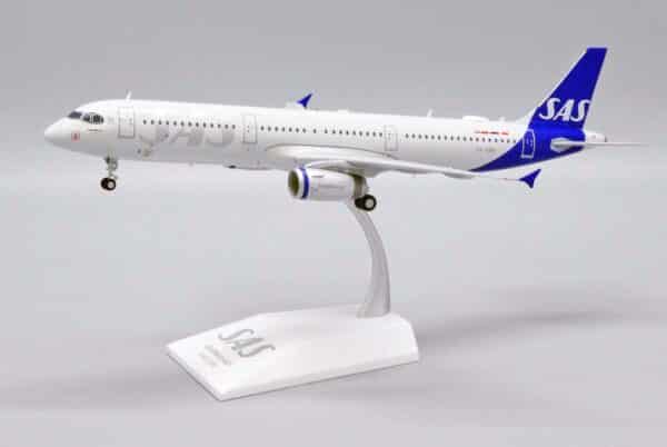 JC Wings 1:200 SAS Scandinavian Airlines Airbus A321-200 "Sulke Viking" OY-KBH (XX2426)