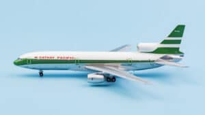 JC Wings 1:400 Cathay Pacific Lockheed L-1011-1 TriStar VR-HOA (XX4113)