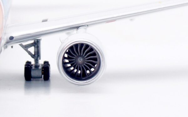 Aviation 400 1:400 KLM Royal Dutch Airlines Boeing B777-300(ER) "2023 Orange Pride" PH-BVA (AV4212) - Image 13