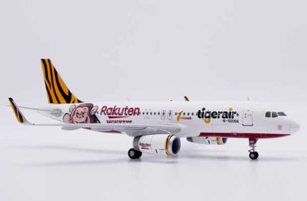 JC Wings 1:200 Tigerair Taiwan Airbus A320-200S "Rakuten Monkeys" B-50006 (EW2320015) - Image 4