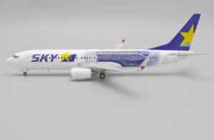 JC Wings 1:200 Skymark Airlines Boeing B737-800w "20th Anniversary" JA73NQ (EW2738011)