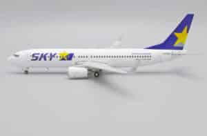 JC Wings 1:200 Skymark Airlines Boeing B737-800w JA73AA (EW2738012)