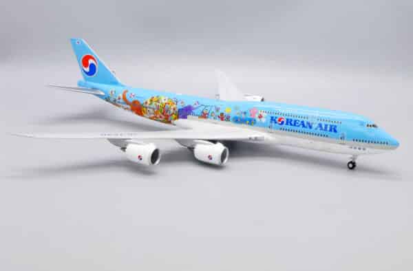 JC Wings 1:200 Korean Air Boeing B747-8i "11th Korean Air Future Artist Olympiad" HL7630 (EW2748001) - Image 3