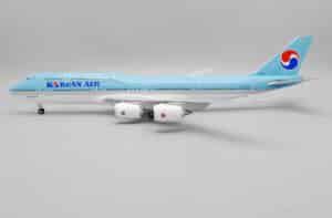 JC Wings 1:200 Korean Air Boeing B747-8i HL7631 (EW2748002)