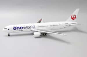 JC Wings 1:200 JAL Japan Airlines Boeing B767-300 "OneWorld" JA8980 (EW2763003)
