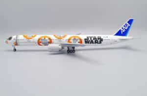 JC Wings 1:200 ANA All Nippon Airways Boeing B777-300(ER) "BB-8 - Flaps Up" JA789A (EW277W007)
