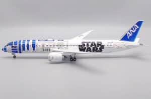 JC Wings 1:200 ANA All Nippon Airways Boeing B787-9 Dreamliner "R2-D2 - Flaps Up" JA873A (EW2789009)