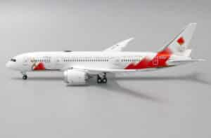 JC Wings 1:400 JAL Japan Airlines Boeing B787-8 Dreamliner "Olympic Torch Relay - Flaps Down" JA837J (EW4788003A)