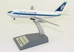 InFlight 200 1:200 Air New Zealand Boeing B737-200 "Pohowhera" ZK-NAF (IF732NZ0720)