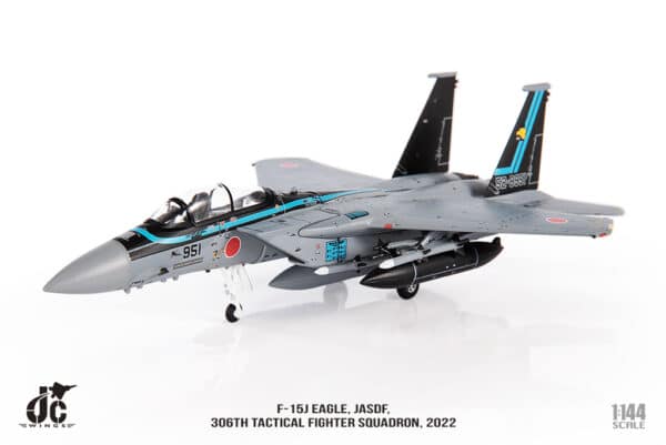 JC Wings Military 1:144 Japan Air Self-Defence Force (JASDF) Mitsubishi F-15J Eagle "Top Gun 2" 52-8951 (JCW-144-F15-006) - Image 10