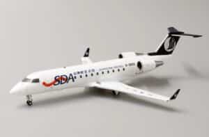 JC Wings 1:200 Shandong Airlines Bombardier CRJ-200LR B-3009 (LH2189)
