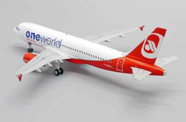JC Wings 1:200 Air Berlin Airbus A320-200 "OneWorld" D-ABHO (LH2204) - Image 6