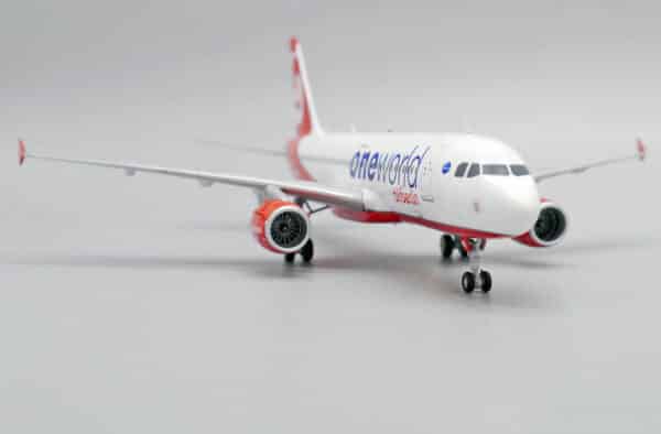 JC Wings 1:200 Air Berlin Airbus A320-200 "OneWorld" D-ABHO (LH2204) - Image 8