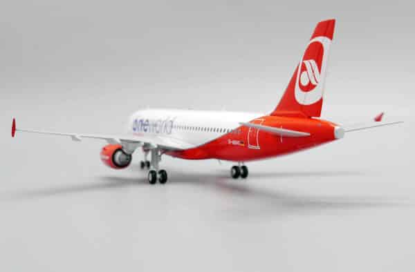 JC Wings 1:200 Air Berlin Airbus A320-200 "OneWorld" D-ABHO (LH2204) - Image 9