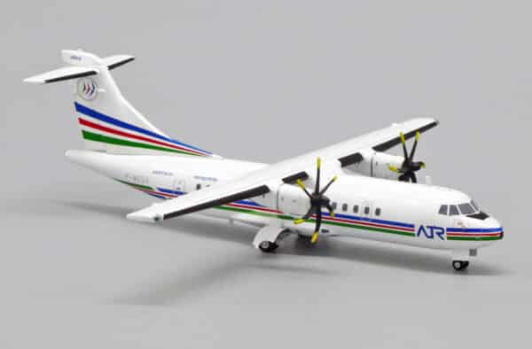JC Wings 1:200 ATR-42-300 "House Colours" F-WEGA (LH2233) - Image 3