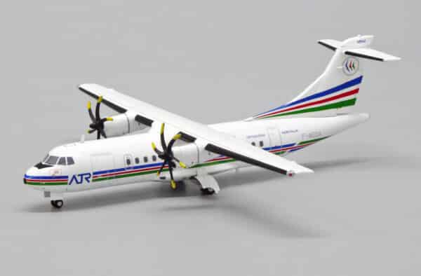 JC Wings 1:200 ATR-42-300 "House Colours" F-WEGA (LH2233) - Image 4