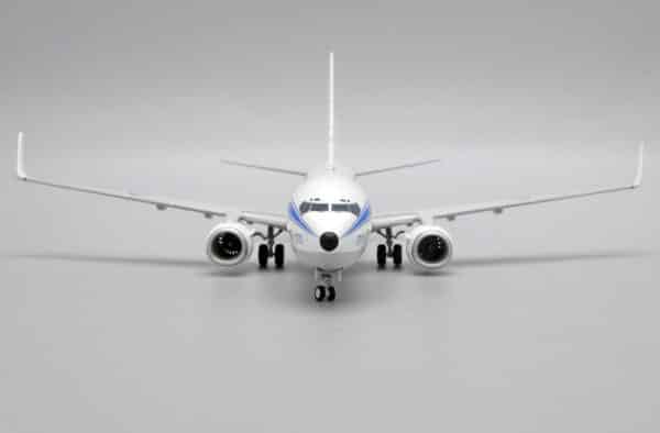 JC Wings 1:200 Republic of China (Taiwan) Air Force (ROCAF) Boeing B737-800w VIP 3701 (LH2243) - Image 12