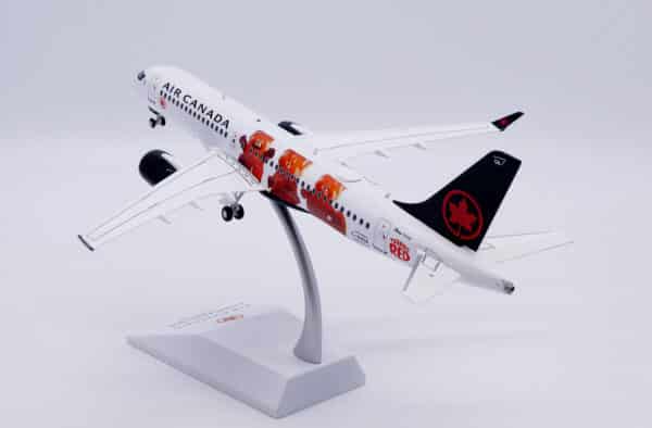 JC Wings 1:200 Air Canada Airbus A220-300 "Turning Red" C-GVDP (SA2011) - Image 12