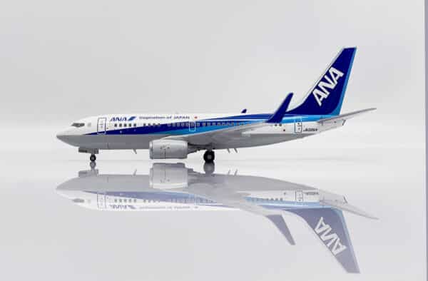 JC Wings 1:200 ANA All Nippon Airways Boeing B737-700w "Aviationtag Edition - Flaps Up" JA02AN (SA2023) - Image 2