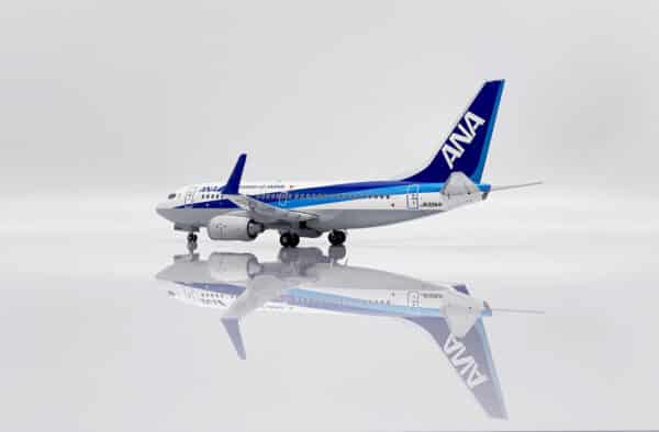 JC Wings 1:200 ANA All Nippon Airways Boeing B737-700w "Aviationtag Edition - Flaps Up" JA02AN (SA2023) - Image 5