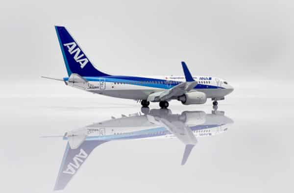 JC Wings 1:200 ANA All Nippon Airways Boeing B737-700w "Aviationtag Edition - Flaps Down" JA02AN (SA2023A) - Image 9