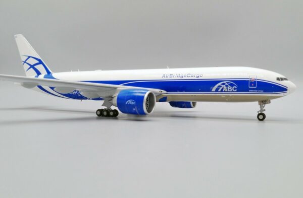 JC Wings 1:200 AirBridgeCargo Boeing B777-F "Flaps Up" VQ-BAO (XX20054) - Image 11