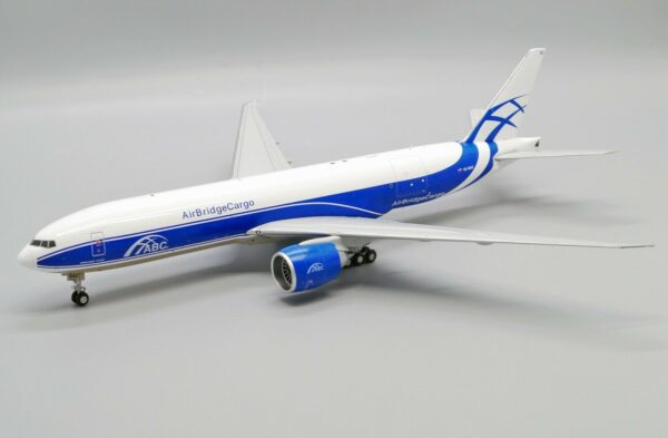 JC Wings 1:200 AirBridgeCargo Boeing B777-F "Flaps Up" VQ-BAO (XX20054) - Image 5