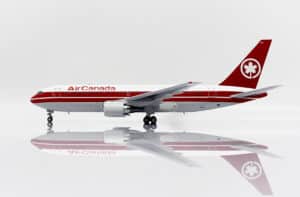 JC Wings 1:200 Air Canada Boeing B767-200(ER) C-GDSS (XX20194)