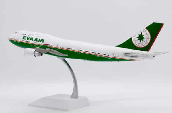 JC Wings 1:200 Eva Air Boeing B747-400 
