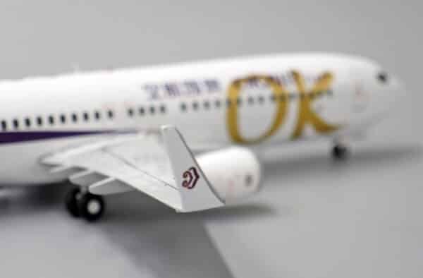 JC Wings 1:200 Okay Airways Boeing B737-800w B-5367 (XX2080) - Image 9