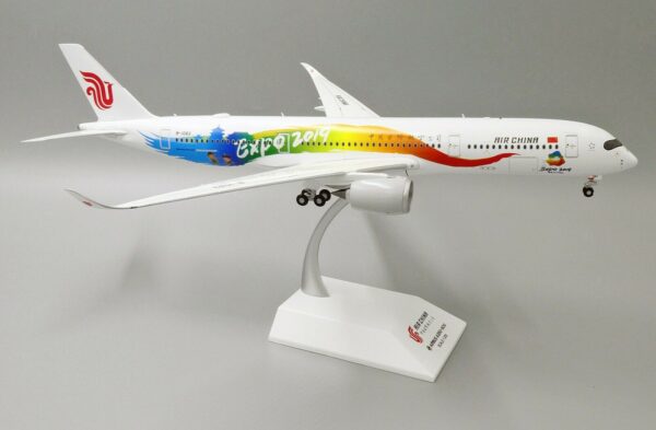 JC Wings 1:200 Air China Airbus A350-900 XWB "Beijing Expo 2019 - Flaps Up" B-1083 (XX2084) - Image 3
