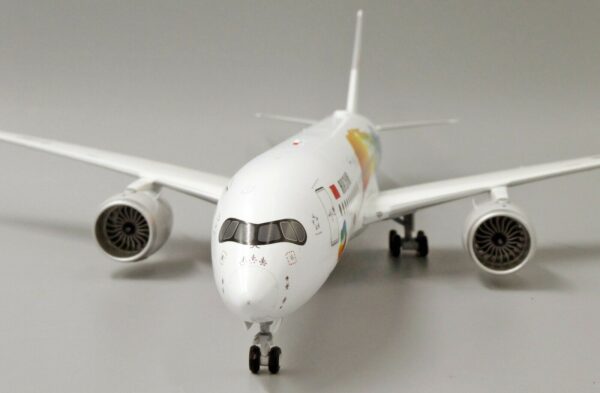 JC Wings 1:200 Air China Airbus A350-900 XWB "Beijing Expo 2019 - Flaps Up" B-1083 (XX2084) - Image 9