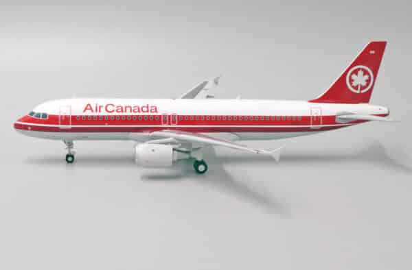 JC Wings 1:200 Air Canada Airbus A320-200 C-FGYL (XX2299)