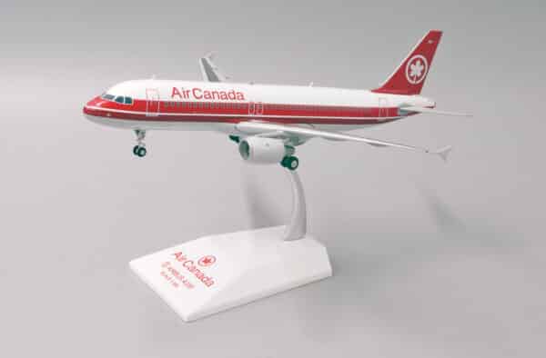 JC Wings 1:200 Air Canada Airbus A320-200 C-FGYL (XX2299) - Image 9