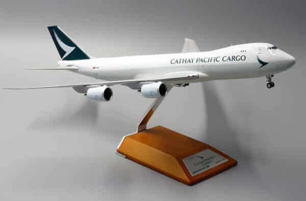 JC Wings 1:200 Cathay Pacific Cargo Boeing B747-8F B-LJN (XX2413) - Image 14