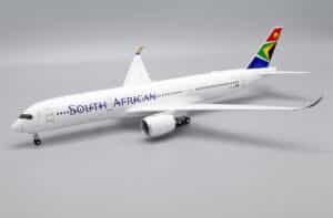 JC Wings 1:200 South African Airways Airbus A350-900 XWB "Flaps Down" ZS-SDF (XX2429A)