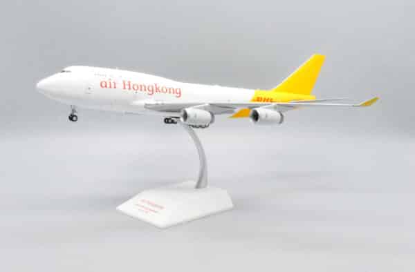 JC Wings 1:200 Air Hong Kong (DHL) Boeing B747-400(BCF) B-HOU (XX2714) - Image 2