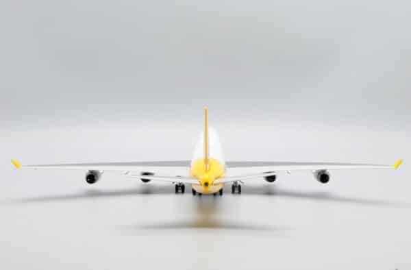 JC Wings 1:200 Air Hong Kong (DHL) Boeing B747-400(BCF) B-HOU (XX2714) - Image 12
