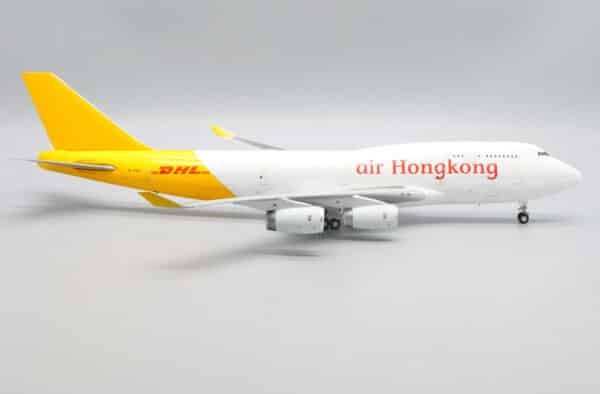 JC Wings 1:200 Air Hong Kong (DHL) Boeing B747-400(BCF) B-HOU (XX2714) - Image 4